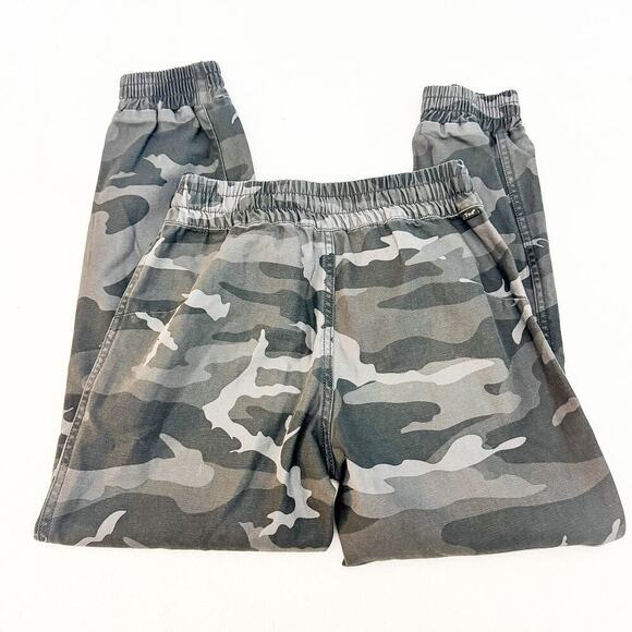 TNA Green Camouflage Printed Jogger Drawstring Style Pant Size XS - Picture 5 of 9